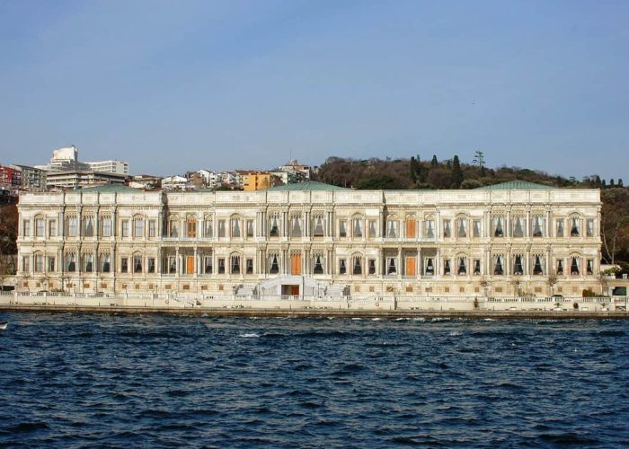 palaciociragandesdeelmar